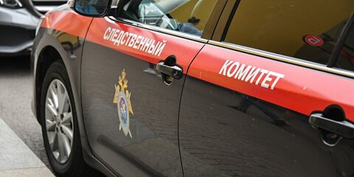 Тело младенца нашли в подъезде дома в Санкт-Петербурге