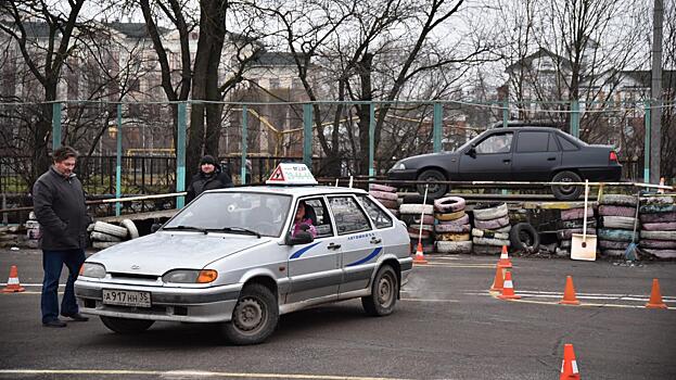 Программа по бесплатному обучению детей в автошколах продолжится в Вологде