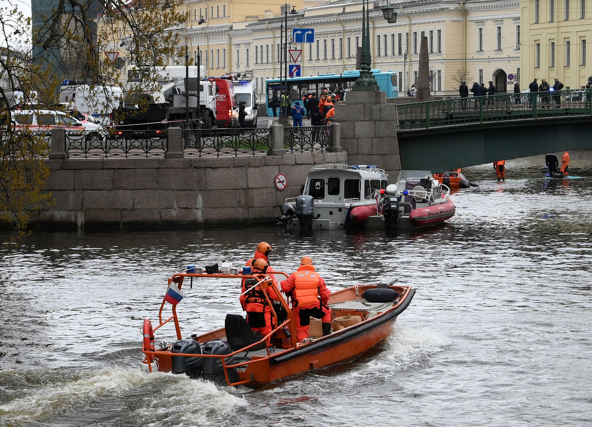 В Санкт-Петербурге задержали подозреваемого по делу о гибели людей при падении автобуса