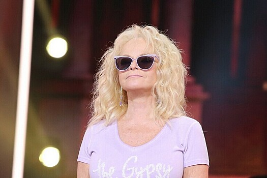 «Только это помогает жить»: Долина разрыдалась перед зрителями