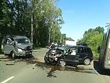 Страшное ДТП на Тормозном шоссе: пострадали четыре человека