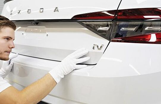 Skoda запускает производство первого электромобиля Superb iV
