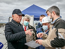 Виктор Рашников проинспектировал ход работ в парке "Притяжение" в Магнитогорске