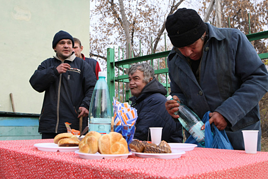 РИА Новости: в Санкт-Петербурге откроют Музей бомжей
