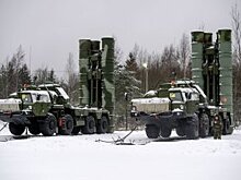 Видео: Под Саратов прибыли новые зенитно-ракетные системы "Триумф"