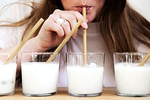 Эндокринолог Киселёва: частое употребление молока может привести к проблемам с сердцем и раку