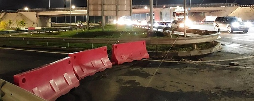 В Ростовской области перекрыли автомобильное движение по трассе М-4