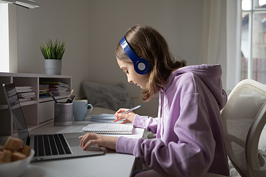 «Учи.ру» приобрела долю в онлайн-школе TutorOnline