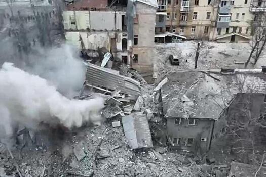 Украина приступила к самоуничтожению: склад боеприпасов в Харькове подорвали вместе с боевиками