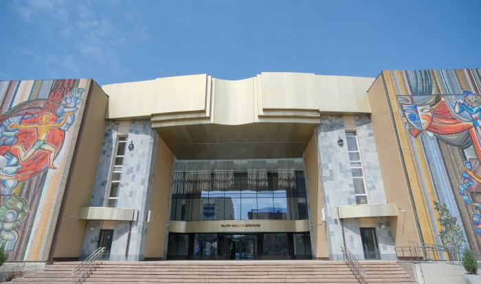 Коллектив Волгоградского театра юного зрителя вернулся в родные стены