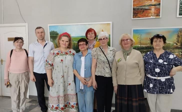 Курские пенсионеры посетили выставку «От традиции до экспозиции»