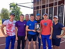 В честь Героя России Евгения Чернышева столичная команда МЧС по пожарно-прикладному спорту провела акцию памяти