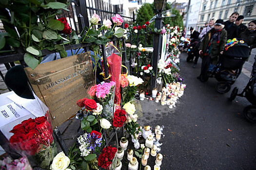 Траурные мероприятия прошли во Франции в годовщину терактов 13 ноября