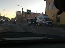 Водитель сбил коляску с ребенком на переходе в Петербурге