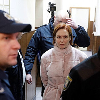 Подозреваемая в убийстве Шеремета Кузьменко снялась в шоу по пути в суд