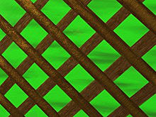 Поврежденное ограждение газона во дворе на Путевом починили