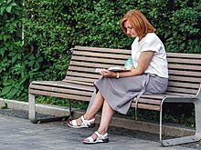 За книгами — в парк: в столичных зонах отдыха открываются летние читальни