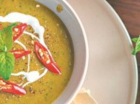 Рецепт дня: Мятный суп с кабачками