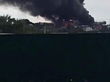 Площадь пожара в промзоне в Подмосковье превысила 1,8 тысячи "квадратов"