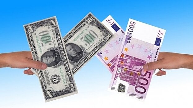 ЦБ РФ установил курс доллара США с 20 июля в размере 62,8666 руб., курс евро - 70,7941 руб.