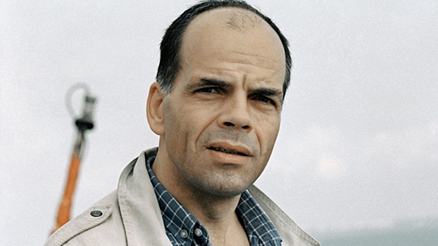 Умер актер из сериала «Ранетки» Арнис Лицитис