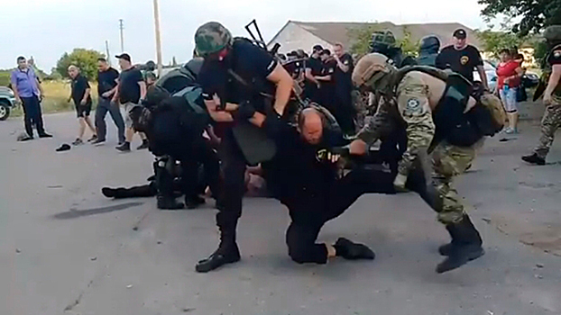 Украинская полиция жестоко избила «ветеранов АТО» под Кировоградом