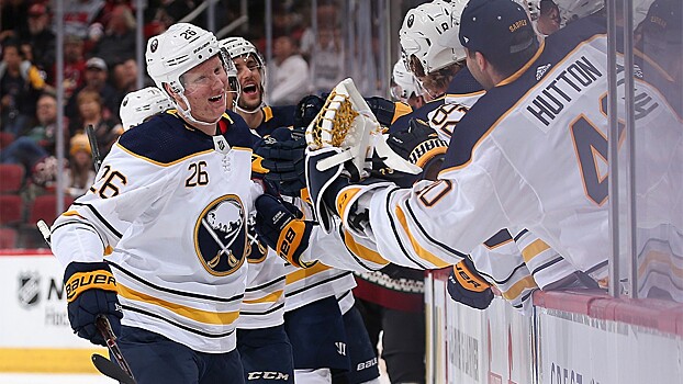 Гол, который войдет в историю НХЛ. Шведский вундеркинд забросил самую «молодую» шайбу за 23 года