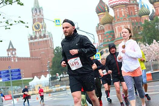 Преодолеть себя. В Московском полумарафоне приняли участие 10 тысяч человек