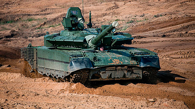 Танки Т-80БВМ заменили Т-72 в танковом батальоне Северного флота