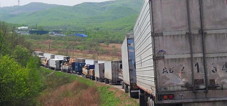 Забастовка водителей фур в Приморье не должна поднять цены в Хабаровске