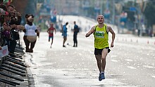 Восемь пар кроссовок стоптал российский марафонец по пути из Москвы в Пекин