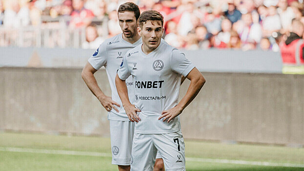 Данилин из «Акрона» про 2:3 от «Спартака»: «Тяжело, когда на поле 11 человек против 12, когда трое в желтых маечках абсолютно нагло помогают сопернику весь матч»
