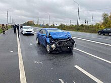 На саратовской трассе «Нива» столкнулась с иномаркой и улетела в кювет