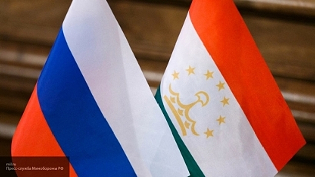 Из России в Таджикистан отправили 40 тонн гумпомощи