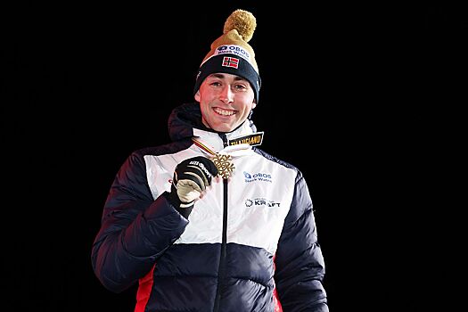 Чемпионат мира по лыжным гонкам — 2023: норвежец Ярль Магнус Рийбер самодовольно ждал соперников на трассе в гонке