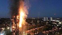 В горящем здании в Лондоне прогремели два взрыва