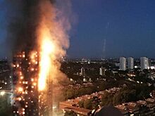 В горящем здании в Лондоне прогремели два взрыва