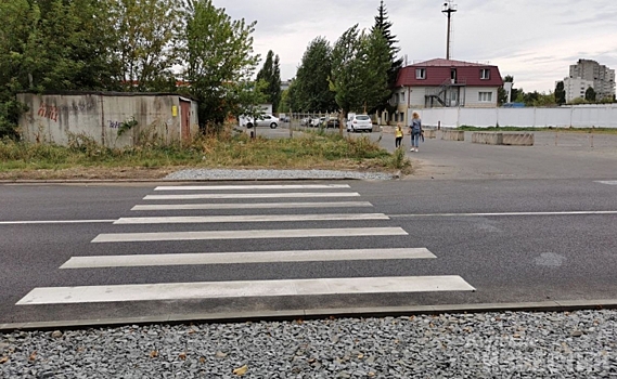 В Курске перенесли пешеходный переход на улице Веспремской
