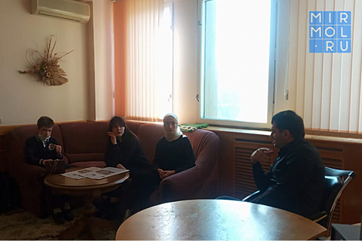 В Центре одаренных детей стартовали курсы «Юный журналист»