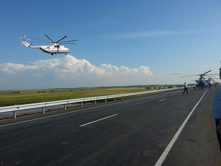 ЧП произошло на 130-м километре трассы Хабаровск — Комсомольск-на-Амуре в районе озера Гасси