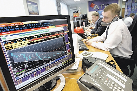 Объем активов на брокерских счетах составил 6 трлн рублей