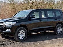 Внедорожник Toyota Land Cruiser превратили в бронированный лимузин