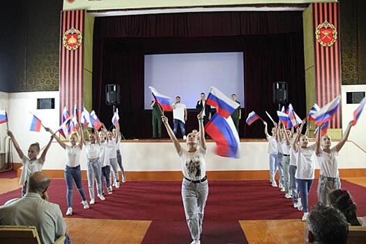 В Уссурийске прошла патриотическая акция «Приморье ZA наших!»
