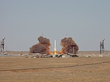 Мантуров: Первый модуль РОС выведут на орбиту на ракете "Протон-М" с Байконура