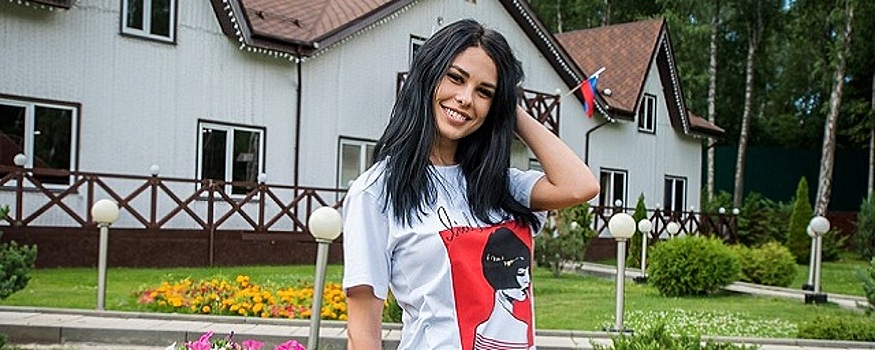 Ирина Пинчук пожаловалась,  что фанаты обвиняют ее в расставании Марины Африкантовой и Роман Капаклы