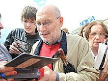 Борис Акунин обещал выпустить в этом году три книги