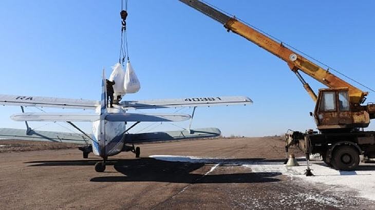 В Татарстане поля удобряют с помощью самолетов