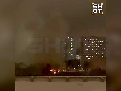 Пожар произошел в неэксплуатируемом здании на севере Москвы