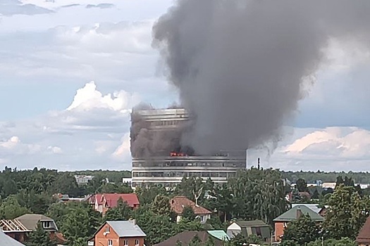 Пожару в подмосковном Фрязине присвоен повышенный третий ранг сложности