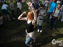 Отмечаем экватор лета музыкой и танцами с барной картой